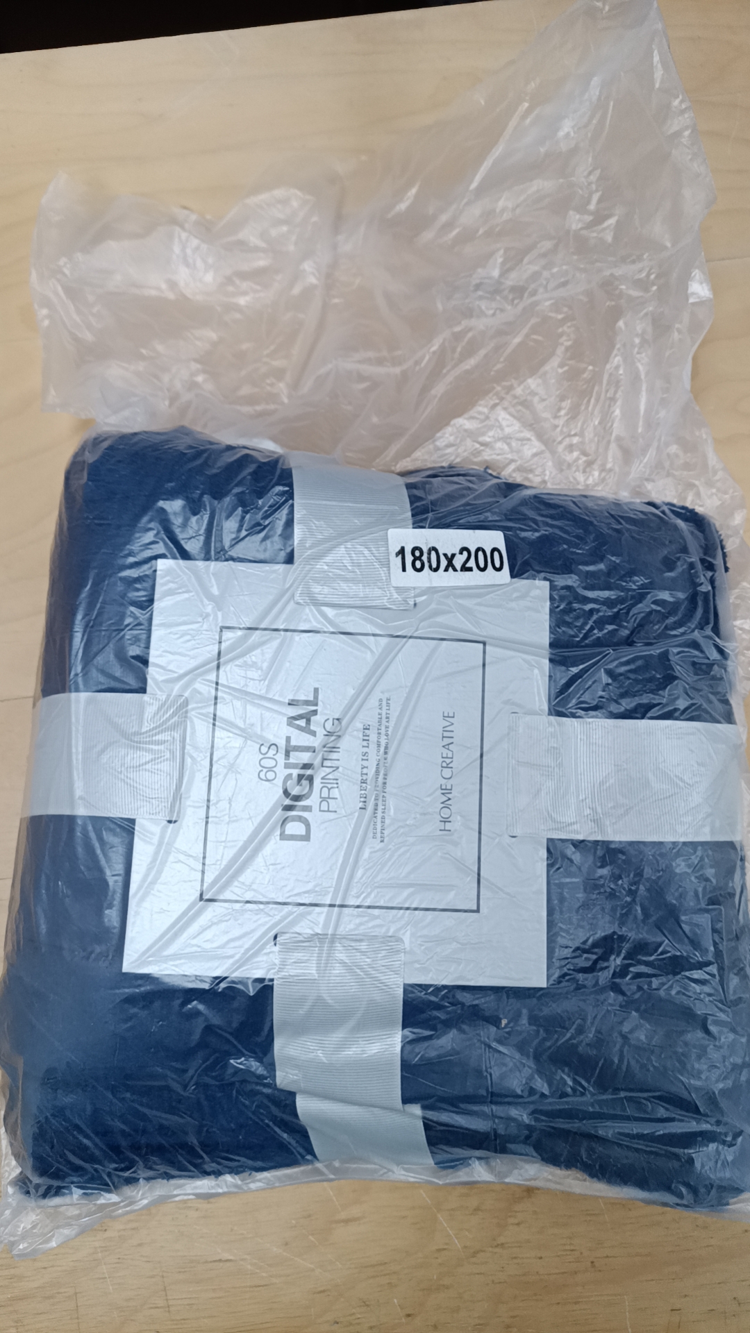 Furry Solid Color Blanket For Warm Comfortable Winter HOME CREATIVE Waterproof Blanket Thick Large-Sized Blanket