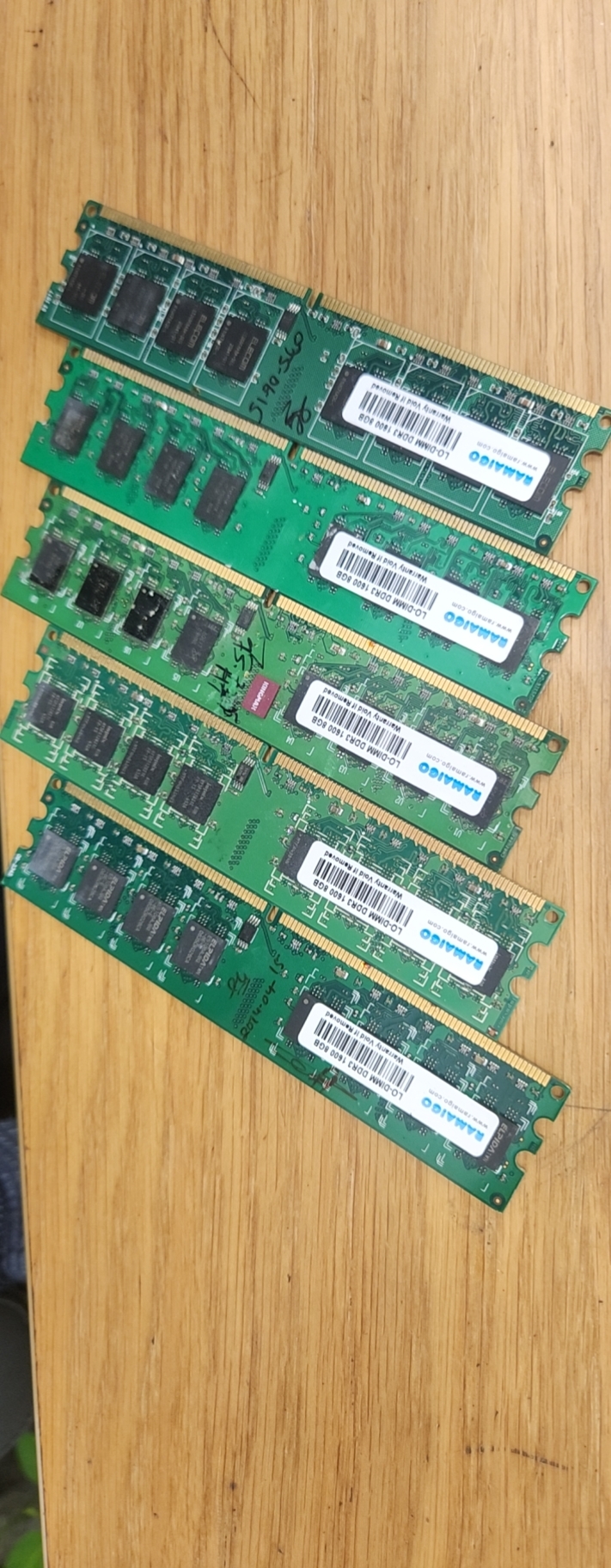 DDR3  8GB Desktop Memory 1600 MHZ PC3 12800U DDR3 240Pin 1.5V UDIMM Memory Memory