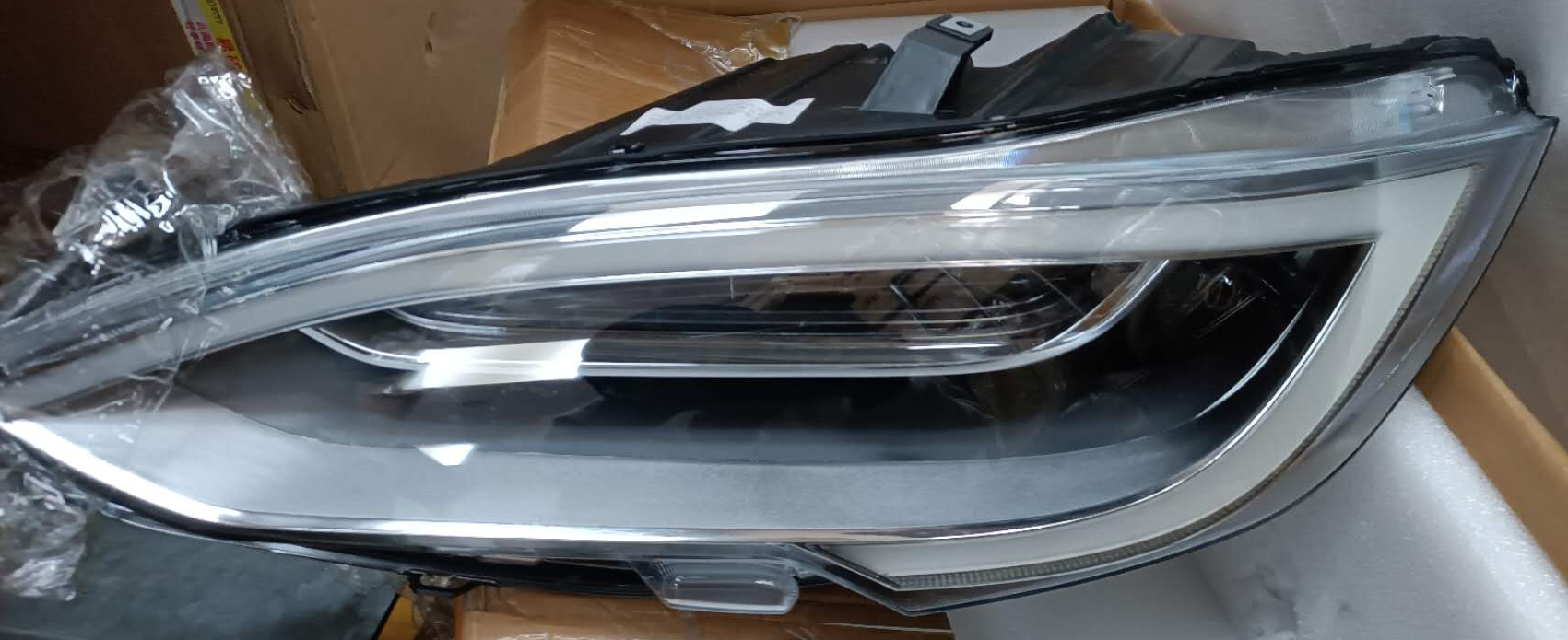(1 pair) For Tesla Model S 2017 2018 2019 2020 Car Headlight Front Bumper Headlights Headlamp Headlamps 1053570-00-F 1053571-00-F