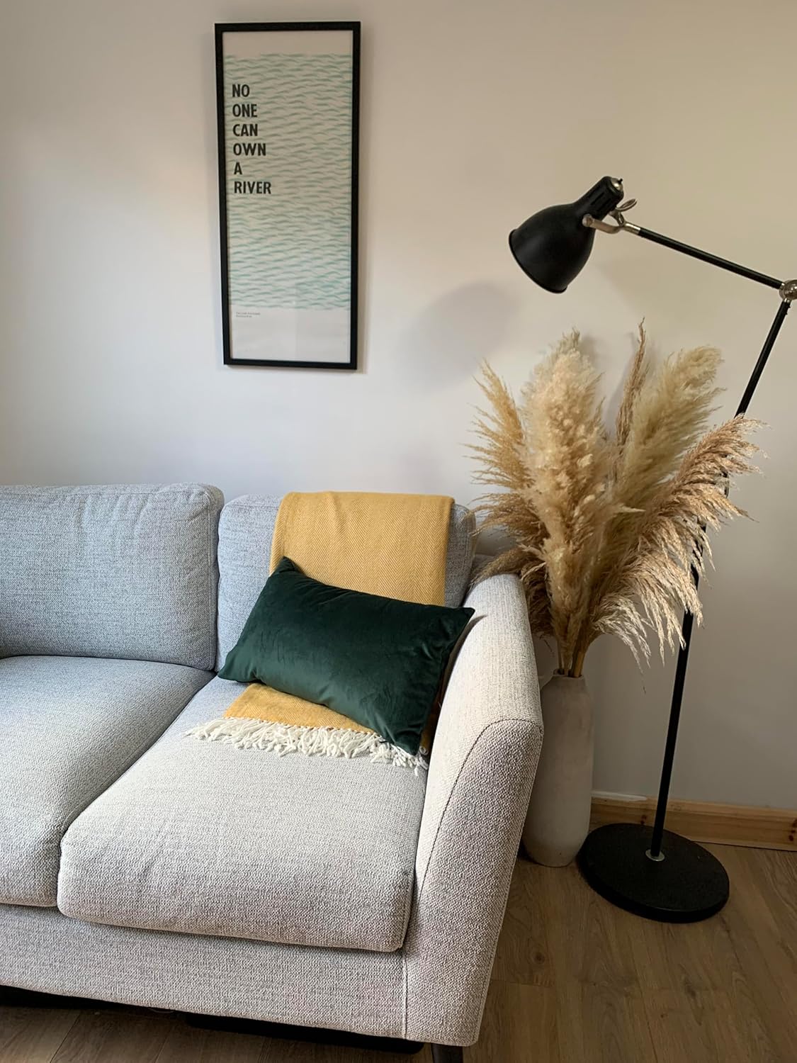 Natural Dried Large Pampas Grass, 47 inches/120 cm tall 6 stems, Extra Large and Fluffy, ideal for minimalism, rustic, boho Home Decor and Weddings, Parties | Natural Beige